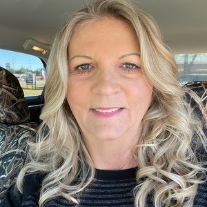 Meet your Posher, Becky